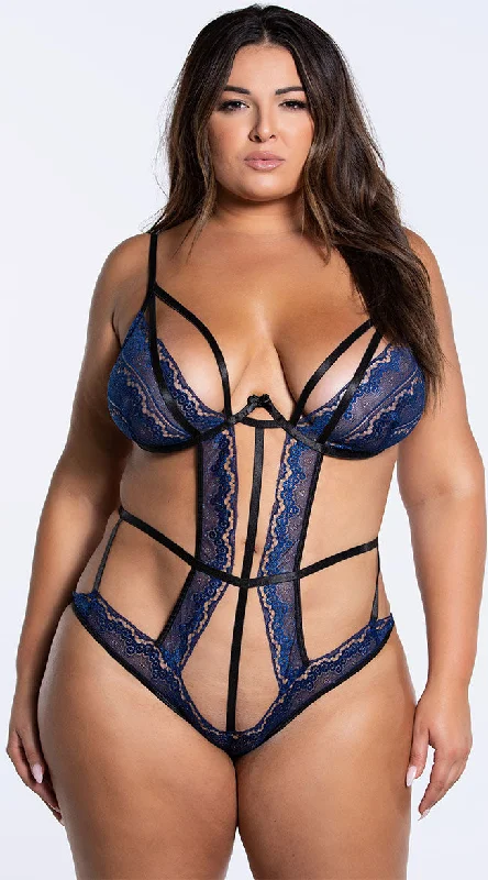 Plus Size Fall to Pieces Crotchless Teddy